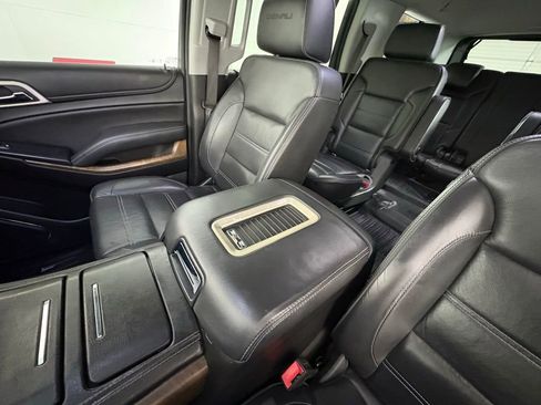 Used 2018 GMC Yukon Denali image 35