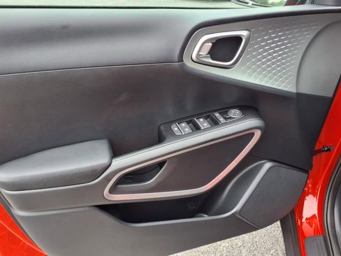 New 2025 Kia Soul S image 16