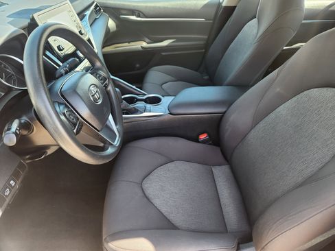 Used 2024 Toyota Camry LE image 9