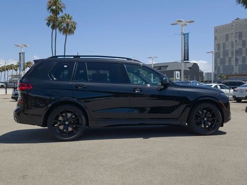 New 2027 BMW X7 xDrive40i w/ M Sport Package AWD/4WD image 4