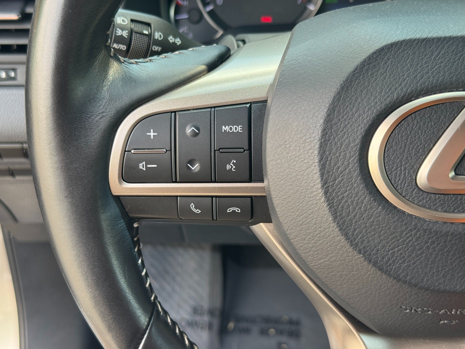 Used 2019 Lexus RX 350L AWD image 36