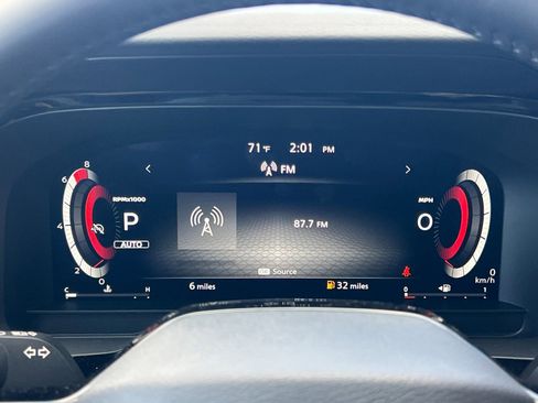 New 2026 Nissan Pathfinder SL image 24