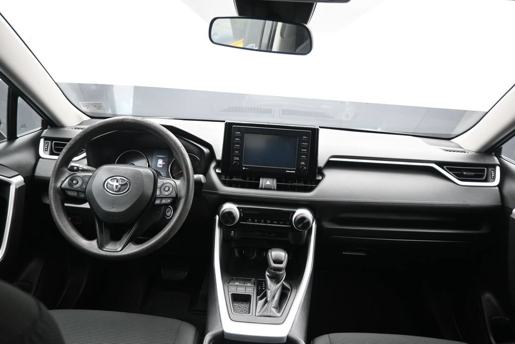 Used 2021 Toyota RAV4 LE FWD image 35