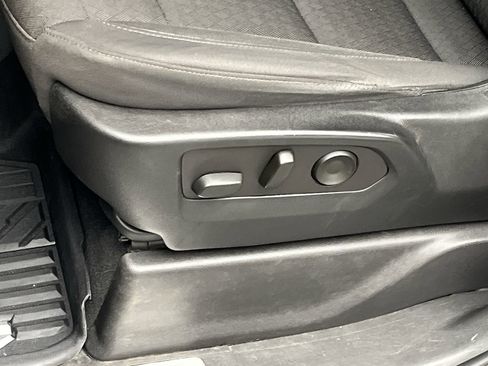 Certified 2022 Chevrolet Silverado 1500 LT image 11