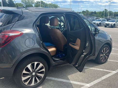 Used 2017 Buick Encore Essence FWD image 20