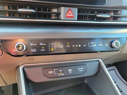 New 2026 Kia Carnival LXS image 27