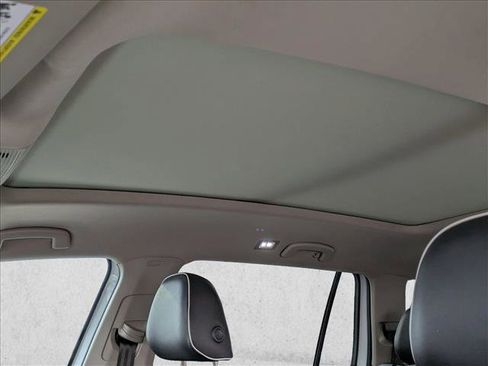 Used 2024 Volkswagen Atlas SEL Premium R-Line image 13