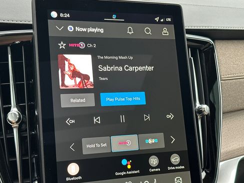 New 2026 Volvo XC90 B6 Plus image 16