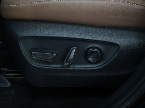 Used 2026 Toyota Grand Highlander Platinum image 32