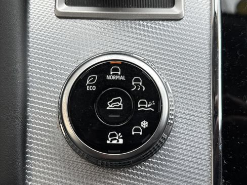 Used 2022 Mitsubishi Outlander SEL image 16