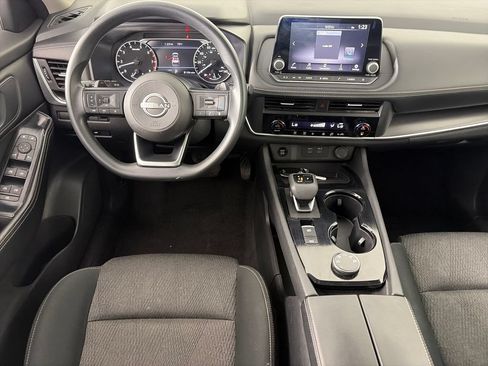 Used 2024 Nissan Rogue SV AWD/4WD image 14