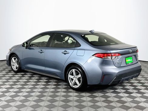 Used 2022 Toyota Corolla SE FWD image 6