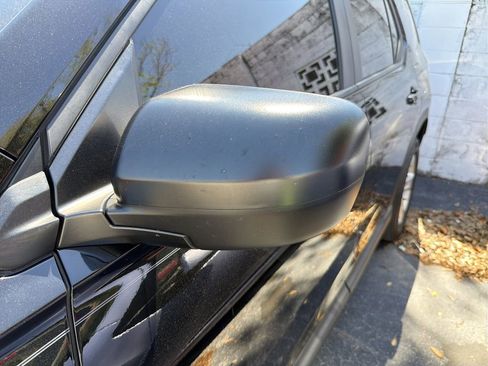 Used 2024 Honda Pilot LX image 9