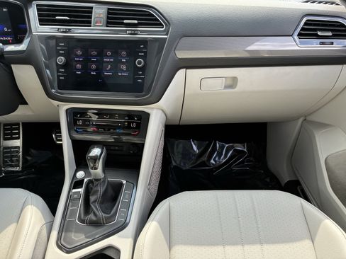 Used 2023 Volkswagen Tiguan SE R-Line FWD image 21