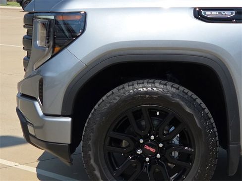 Used 2024 GMC Sierra 1500 Elevation w/ X31 Off-Road Package image 5