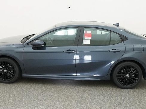 New 2026 Toyota Camry SE FWD image 3