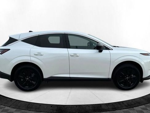 Certified 2025 Nissan Murano SV image 6