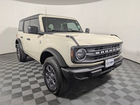 Certified 2025 Ford Bronco Big Bend AWD/4WD image 1