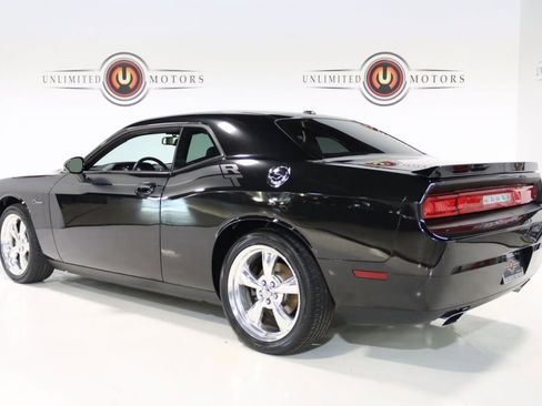 Used 2009 Dodge Challenger R/T image 3