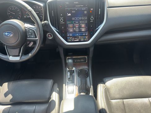 Used 2023 Subaru Ascent Touring AWD/4WD image 12