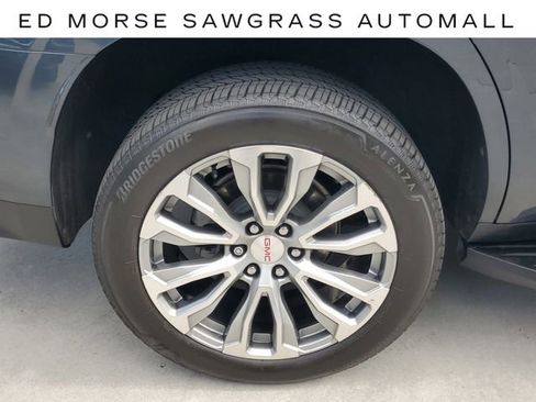 Used 2021 GMC Yukon Denali w/ LPO, Illumination Package image 7