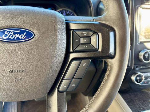 Used 2018 Ford Expedition Max Limited image 25