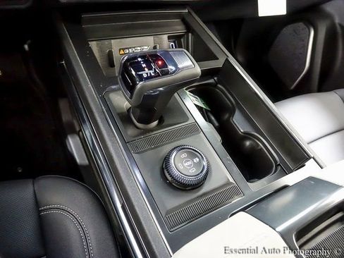 New 2026 GMC Hummer EV SUV image 19