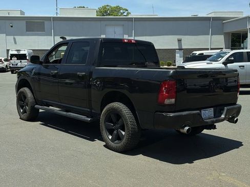 Used 2017 RAM 1500 Express w/ Black Ram 1500 Express Group AWD/4WD image 3