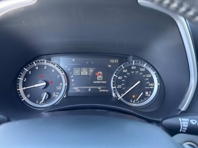 Used 2021 Toyota Highlander XLE FWD image 30