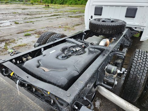 New 2025 RAM 3500 Tradesman image 19