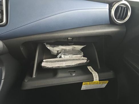 New 2025 Nissan Versa SV image 30