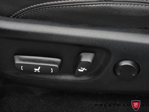 Used 2019 Toyota 4Runner SR5 Premium image 25