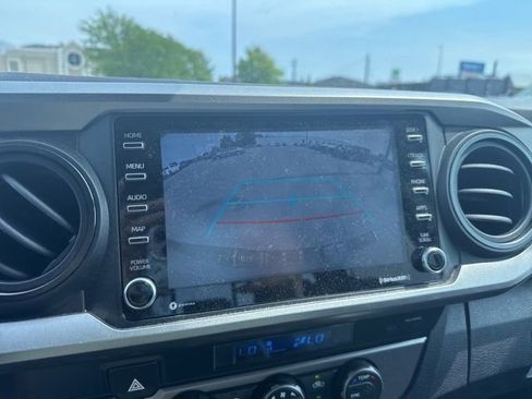 Used 2021 Toyota Tacoma SR5 w/ Trail Edition AWD/4WD image 27