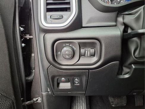 New 2026 RAM 1500 Big Horn AWD/4WD image 14