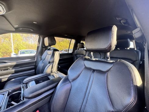 Used 2022 Jeep Wagoneer Series II image 20