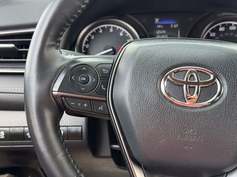 Used 2024 Toyota Camry SE image 20