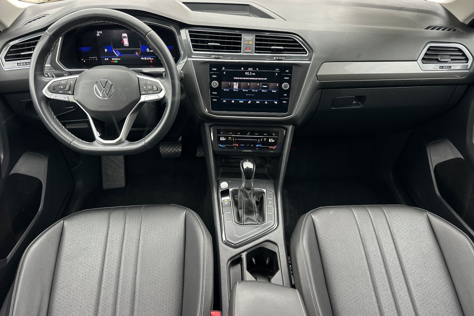 Used 2023 Volkswagen Tiguan SE FWD image 13