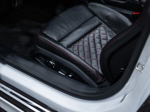 Used 2018 Audi R8 V10 plus AWD/4WD image 24