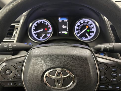 Used 2019 Toyota Camry LE w/ Convenience Package image 28