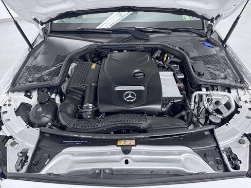 Used 2018 Mercedes-Benz C 300 4MATIC Sedan image 11