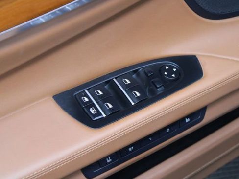 Used 2015 BMW ALPINA B7 xDrive LWB AWD/4WD image 15