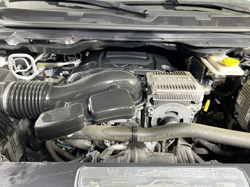 Used 2022 Jeep Wagoneer Series III w/ Premium Group I image 32