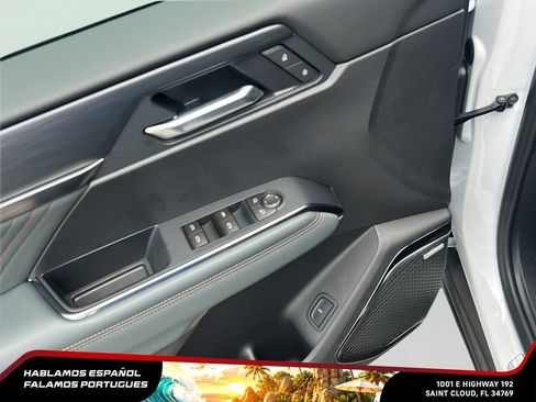 New 2026 GMC Acadia AT4 w/ Luxury Package AWD/4WD image 11