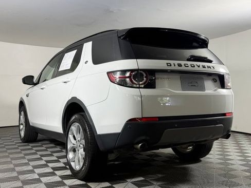 Used 2019 Land Rover Discovery Sport SE AWD/4WD image 4