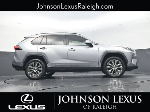Used 2021 Toyota RAV4 XLE Premium AWD/4WD image 20