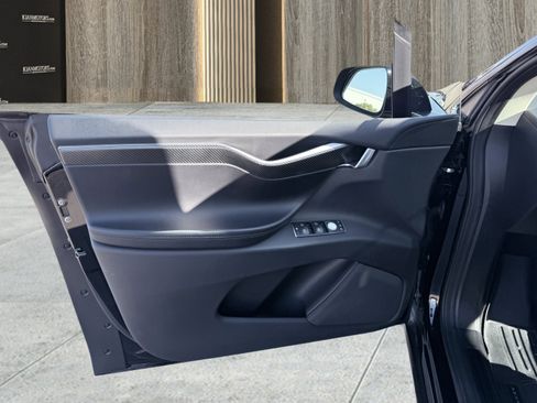 Used 2018 Tesla Model X P100D image 79