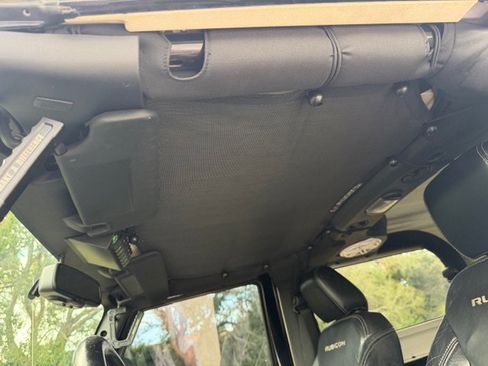 Used 2014 Jeep Wrangler Rubicon w/ Power Convenience Group image 17