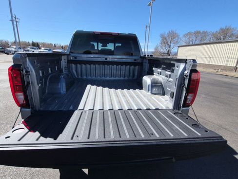 New 2026 GMC Sierra 1500 SLE w/ X31 Off-Road Package image 14