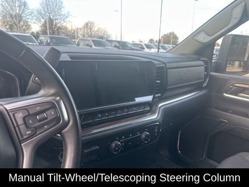 Used 2024 Chevrolet Silverado 3500 LT image 23