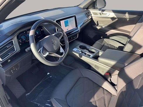 New 2026 Volkswagen Atlas Cross Sport SE image 4